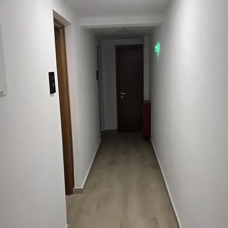 Dolphin 3* קרפאטוס