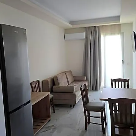 Dolphin Aparthotel