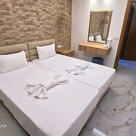 Aparthotel Dolphin 3*