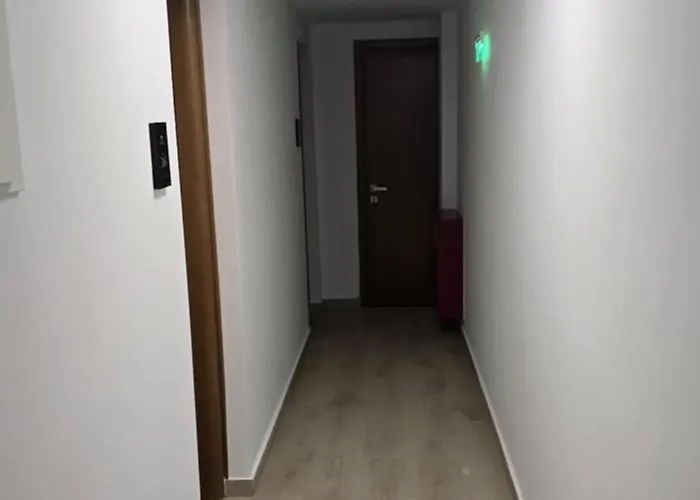 Dolphin 3* كارباثوس